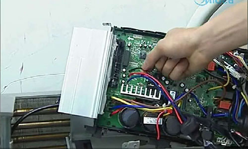 南京美的空调电话是多少